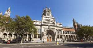 Book V&A Chauffeur Service Museum Tours with Westway Ride