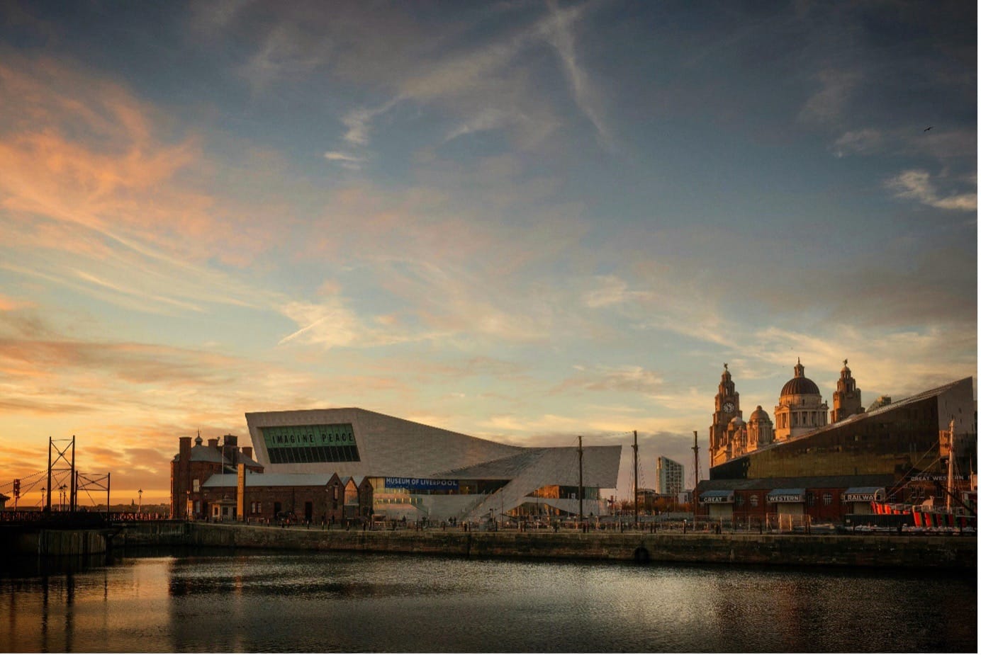 Airport Transfers To and From Liverpool with a Chauffeur Service